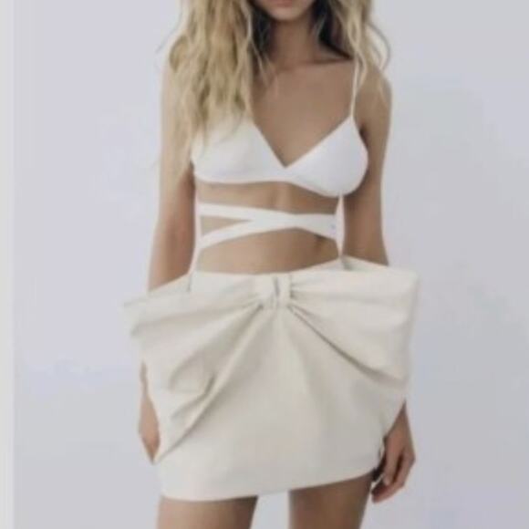 Zara Ecru Voluminous Bow Mini Skirt - Picture 1 of 6